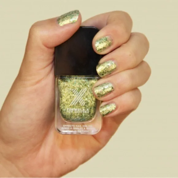 New Formula X 2 Nail Color Set: Center of My Universe & Drawn to You - Picture 9 of 9